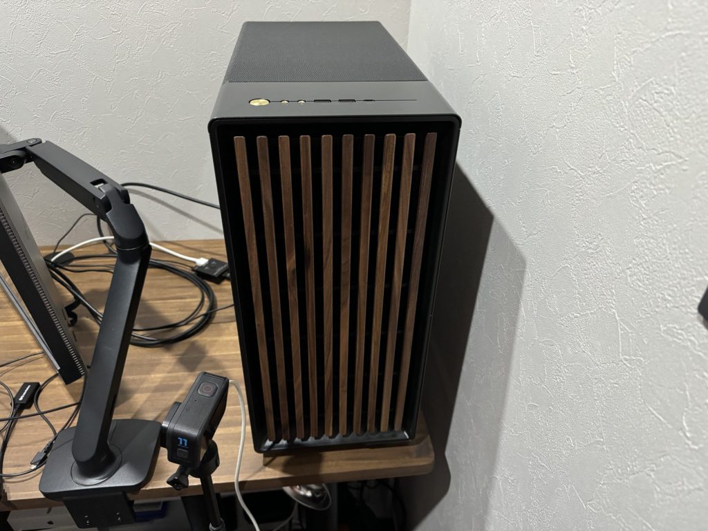 パーツ選定⑥：Fractal Design North TG