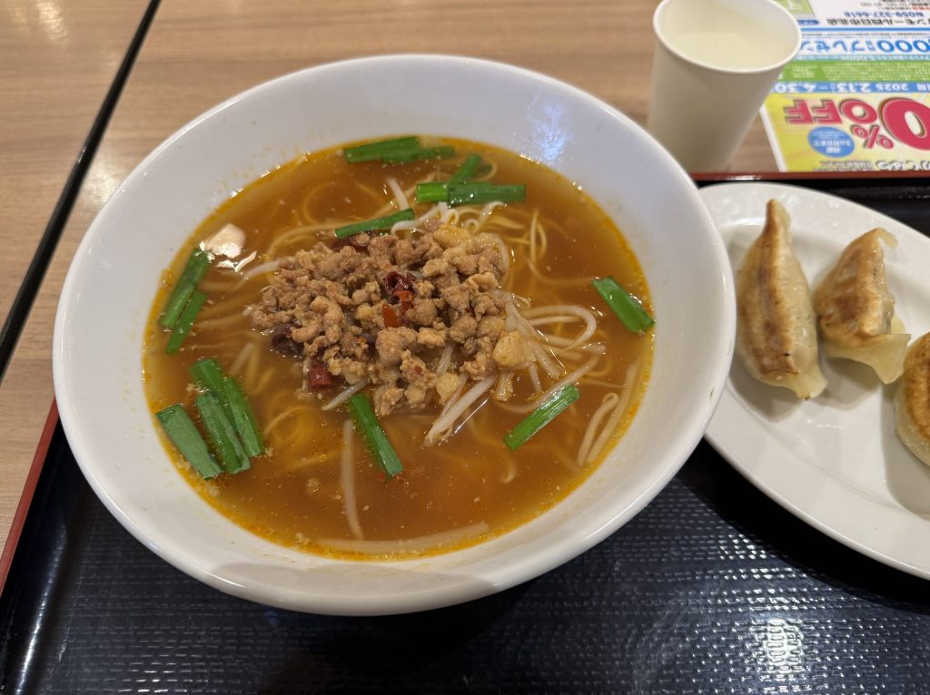 東方餃子坊（イオン四日市北）台湾ラーメン。しょうゆベースのイメージ通りの味といった感じ。
