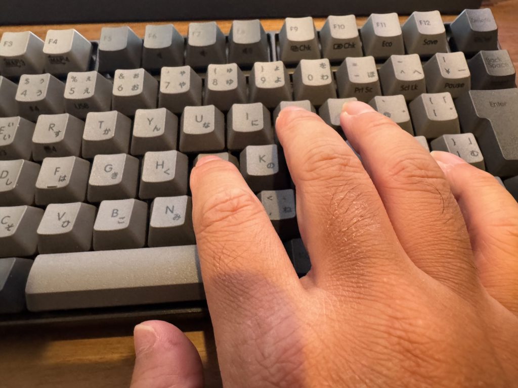 REALFORCE RC1のキー押下。底打ち音がとても小さく静音性が抜群