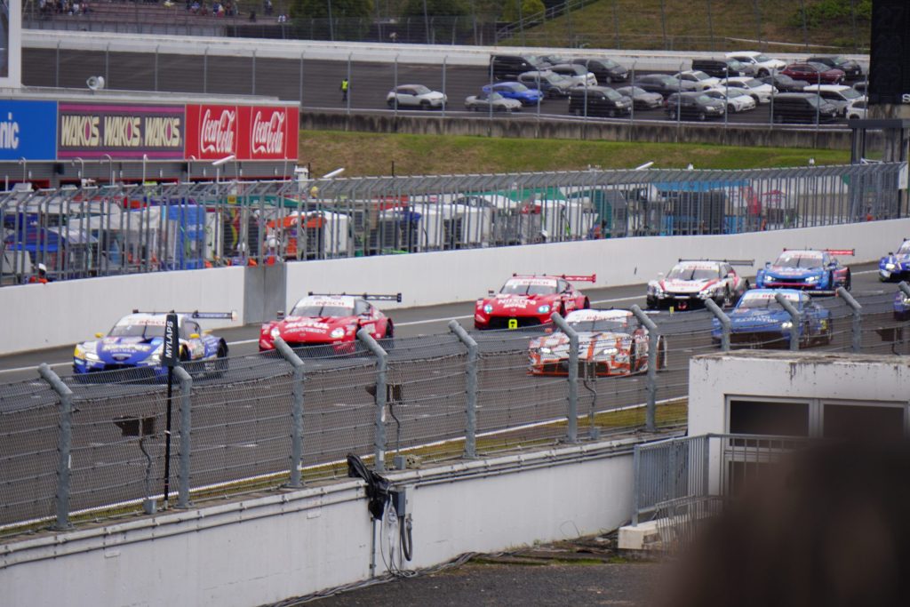 2025年SUPER GT最終戦もてぎスタートシーン