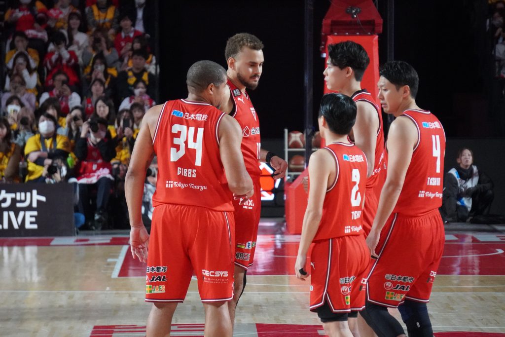 スターターとして試合に臨むジェフ