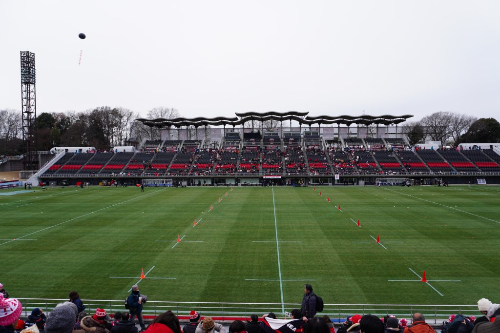 三重ホンダヒートvs東芝ブレイブルーパス東京の試合前のバックスタンドからの眺め