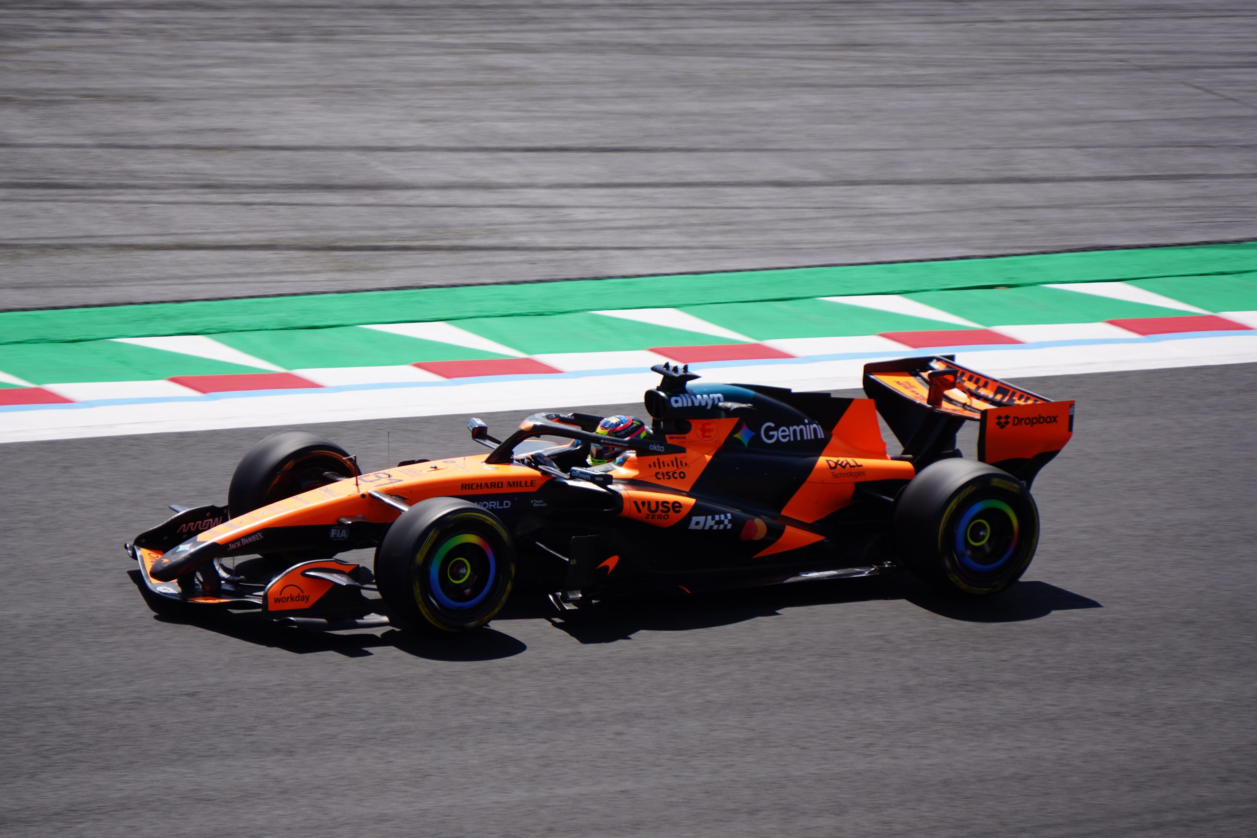 #81 オスカー・ピアストリ（マクラーレン）