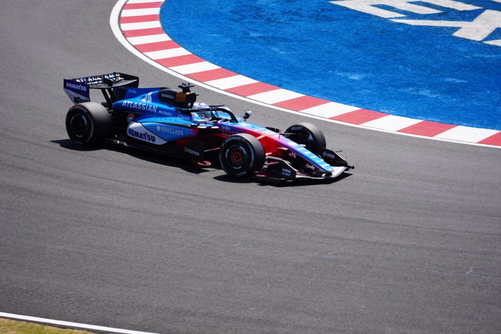 #23 アレクサンダー・アルボン(Alexander Albon)